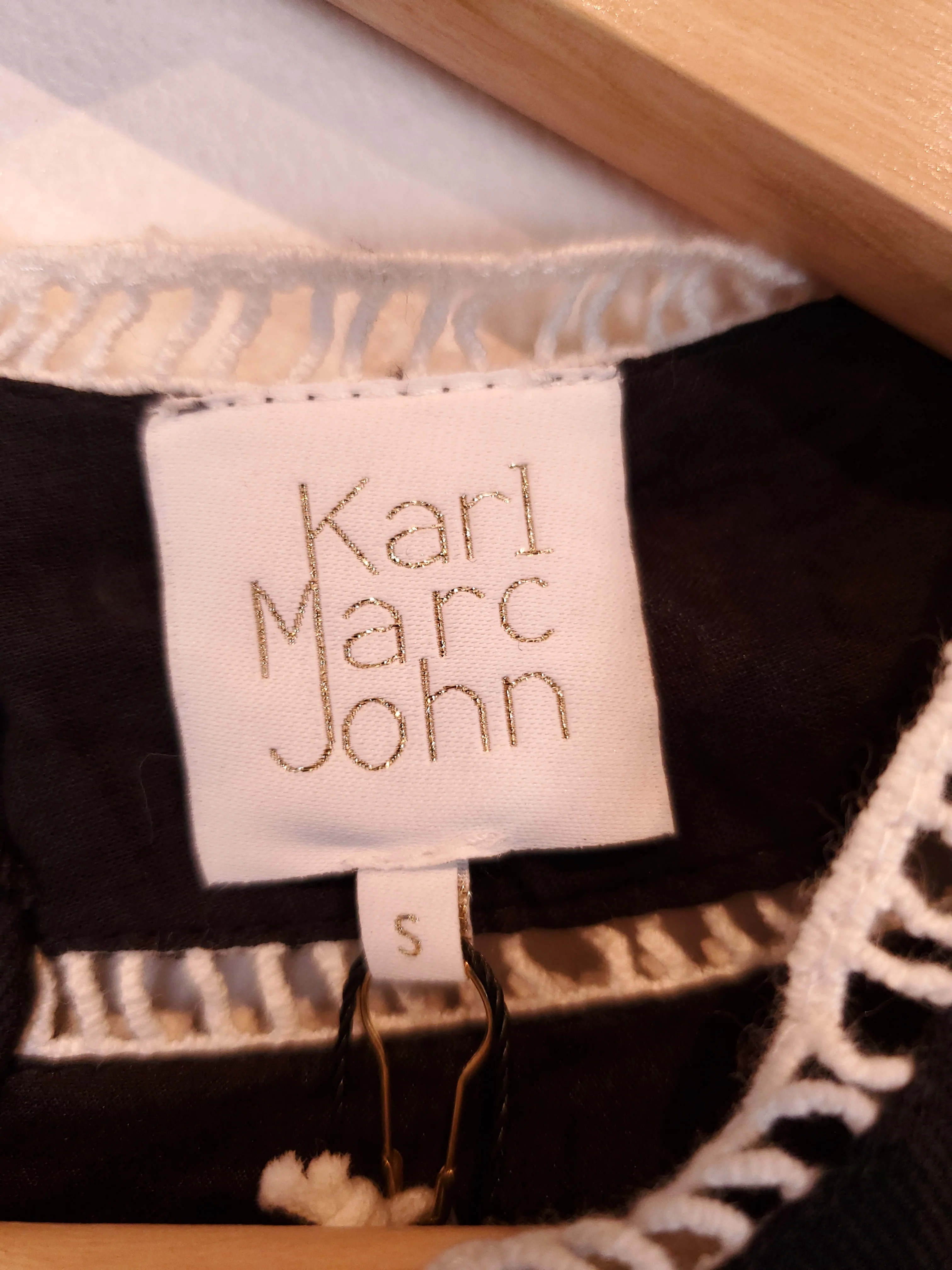Top Karl Marc John - Image 4