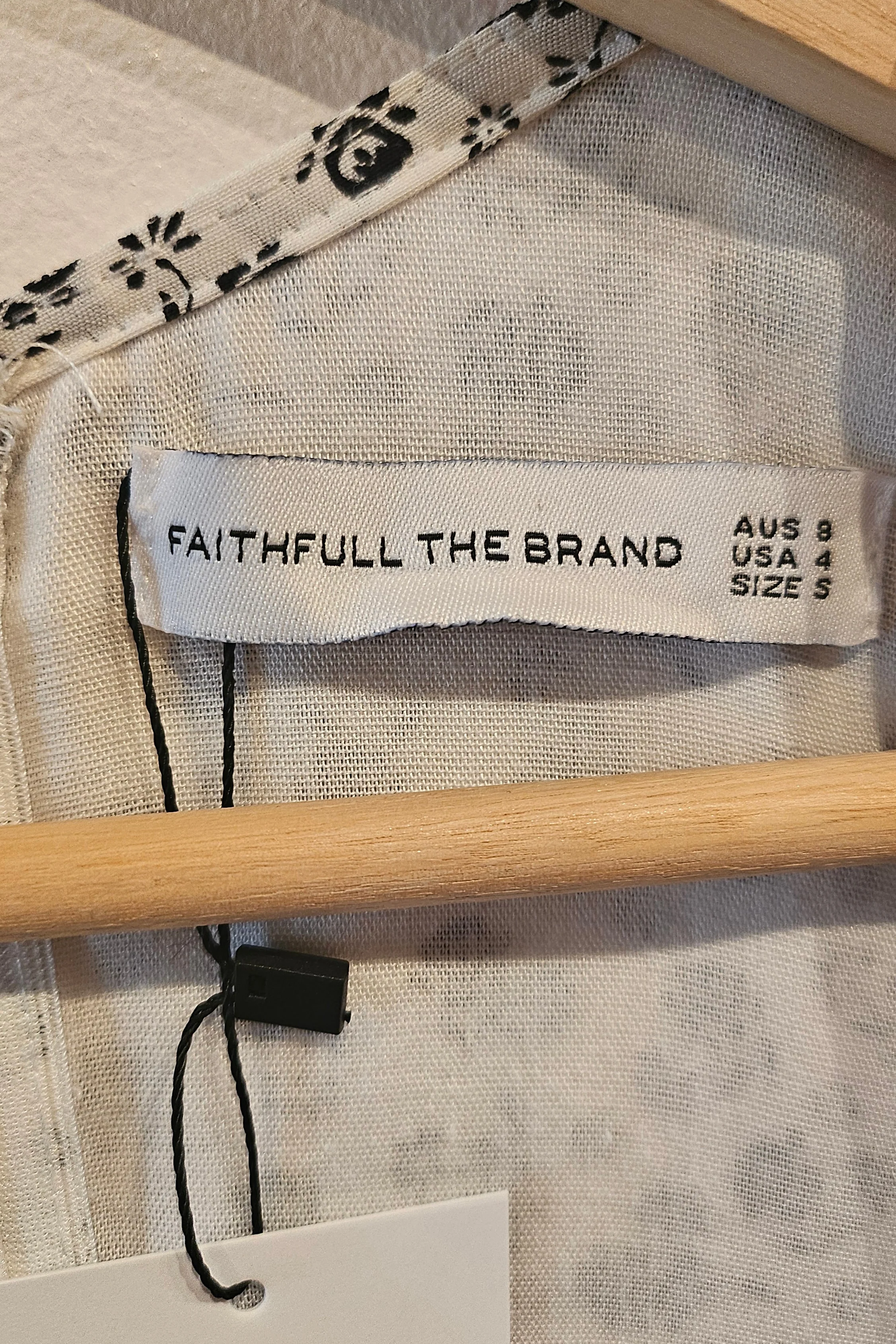 Robe Faithfull the Brand - Image 3