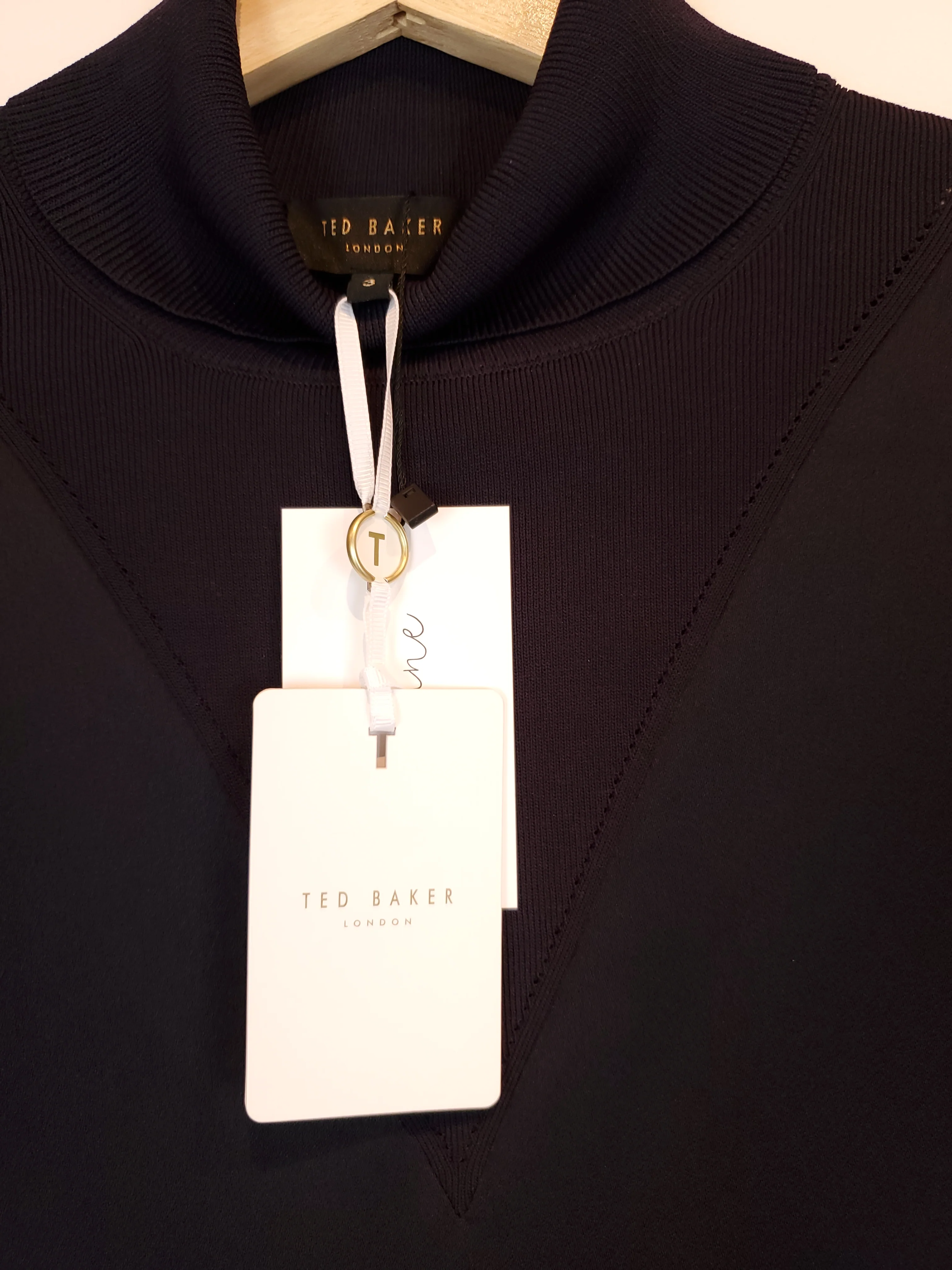 Robe Ted Baker - Image 3