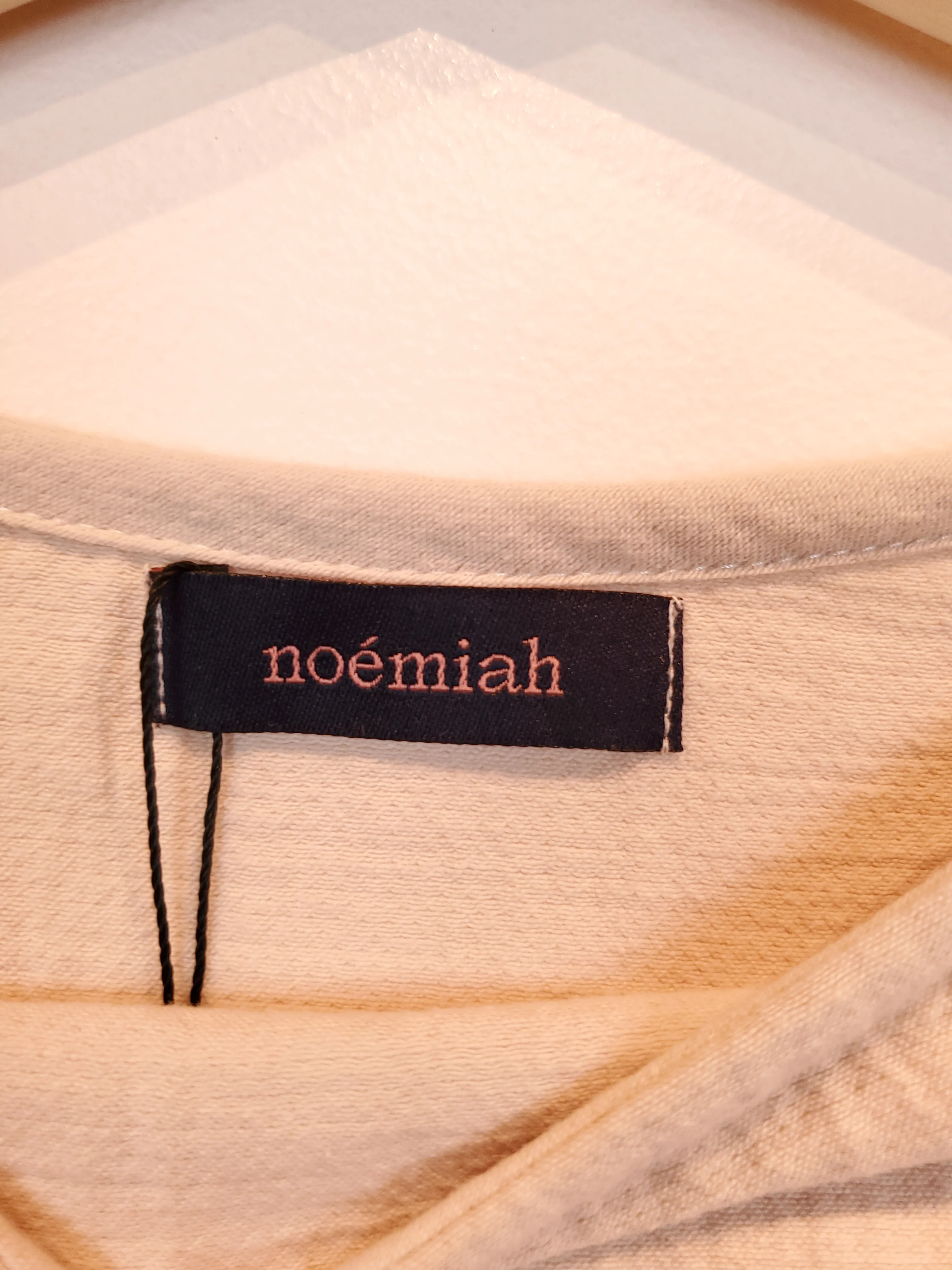 Top Noemiah - Image 3