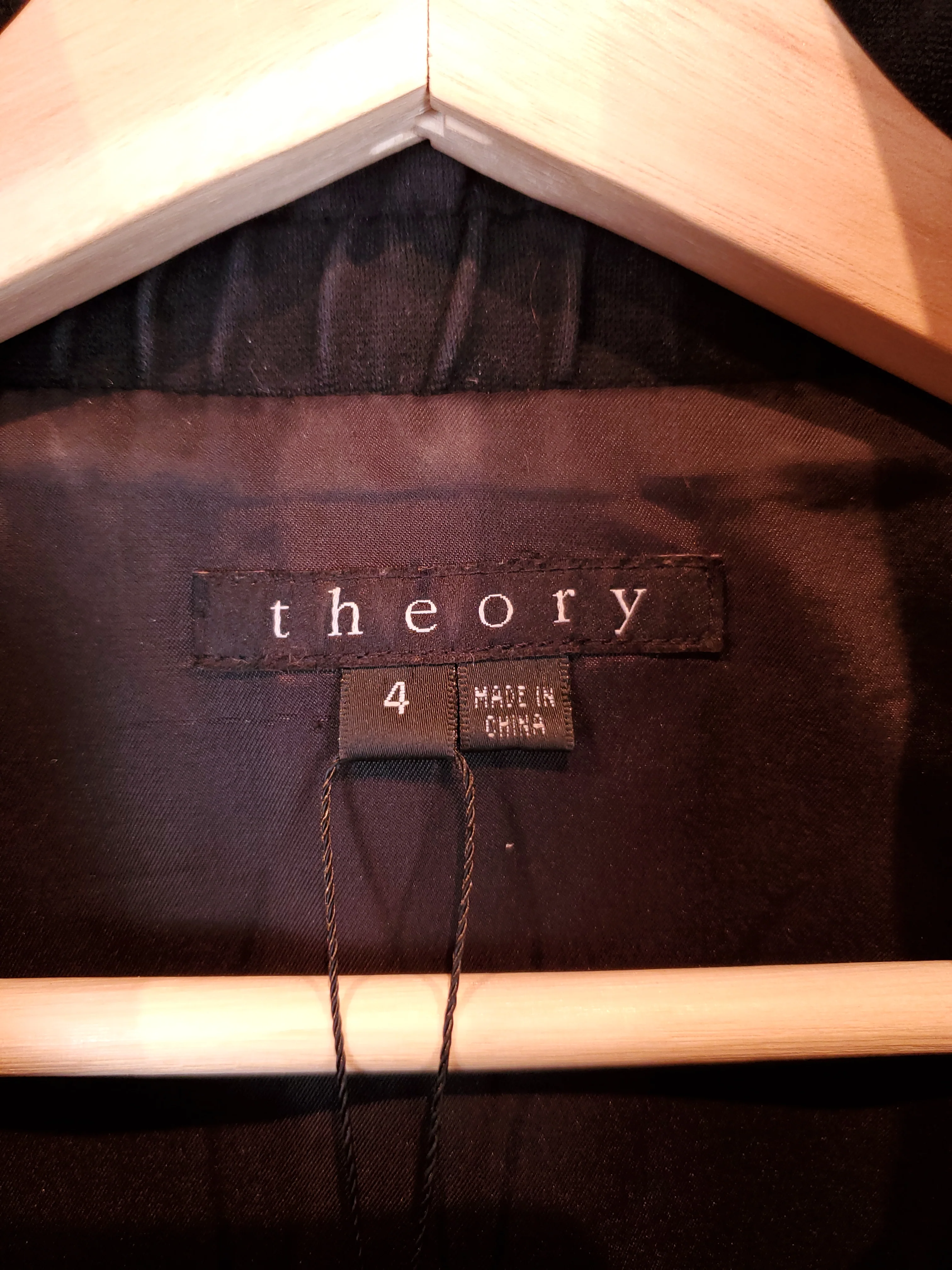 Veste Theory - Image 4